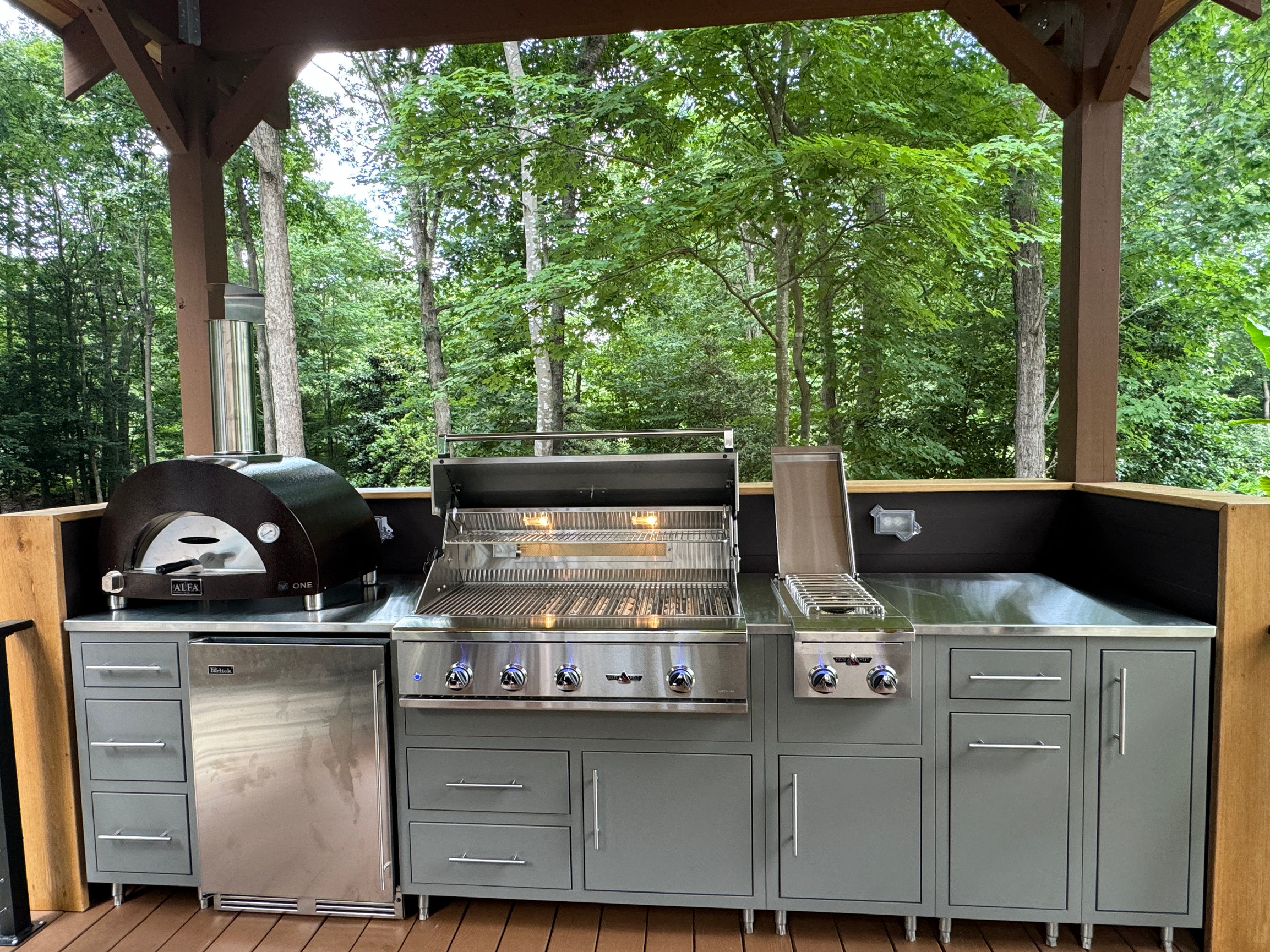 Original Grills: We Sell Outdoor Kitchen Islands